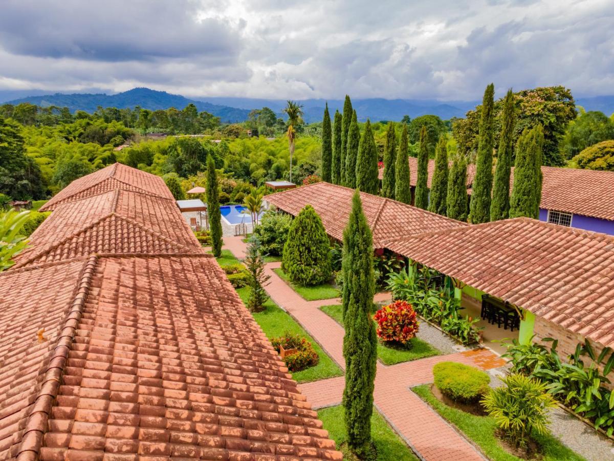 Hotel Campestre Solar De La Luna Albania  Exterior foto